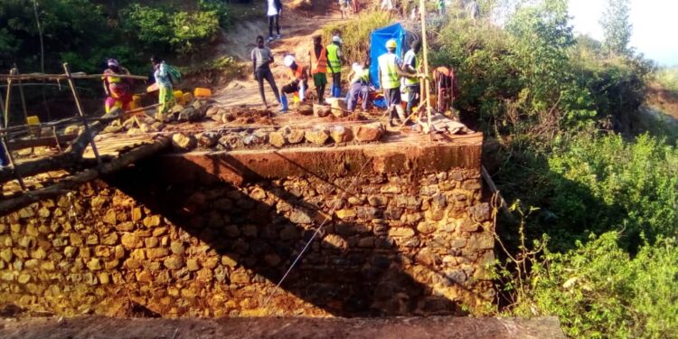 Bukavu: les travaux de construction du pont Mugaba ont repris ce lundi