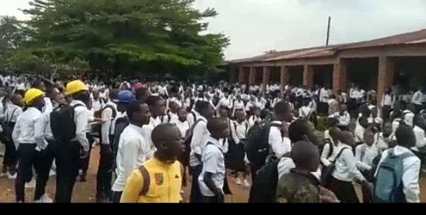 ELEVES - Agora Grands-Lacs Beni : reprise effective des activités scolaires dans les écoles publiques et conventionnées de Kasindi