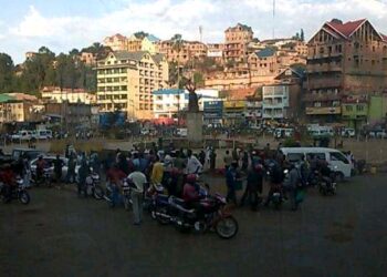 Bukavu/Insalubrité: la nouvelle dynamique de la société civile saisit le bourgmestre de Bagira sur la prolifération des kiosques et maisons en conteneurs dans sa municipalité