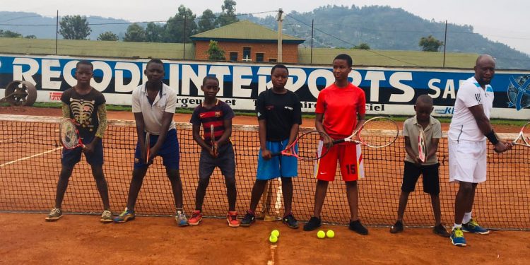 TENNIS OFF - Agora Grands-Lacs RDC : une académie de tennis implantée en ville de Beni