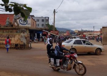 Butembo : un mineur arrêté avec une arme ravie au commandant second de la Police qui a succombé de ses blessures après des tensions au nord de la ville