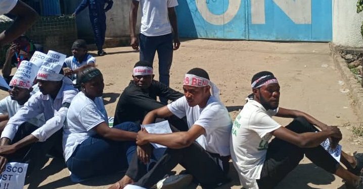 Rutshuru : la LUCHA lance un sit-in sans retour à la base locale de la MONUSCO pour exiger son départ du pays