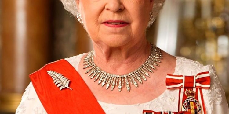 Angleterre : la reine Elizabeth II meurt à 96 ans !