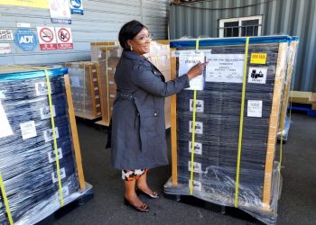 Élections 2023 : en Corée du Sud, le Rapporteur de la CENI a supervisé la production des kits d&rsquo;identification et d&rsquo;enrôlement des électeurs