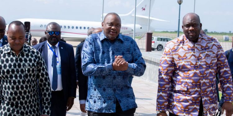 IMG-20221114-WA0012 - Agora Grands-Lacs Processus de paix en RDC : l’ex-président kenyan, Uhuru Kenyatta séjourne à Kinshasa