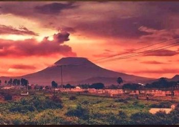 Goma : L&rsquo;OVG interdit « l&rsquo;usage domestique » des eaux de pluie suite à l&rsquo;intensité de dégazage des volcans Nyiragongo et Nyamulagira