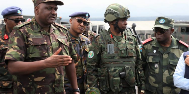 Expulsion des officiers rwandais de l&rsquo;état-major de la force régionale : l&rsquo;EAC s&rsquo;interpose et demande des explications au gouvernement congolais