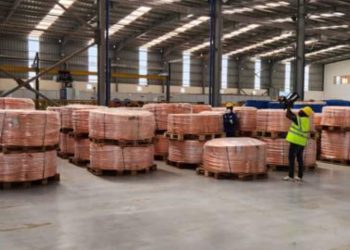 Haut-Katanga : Julien Paluku inaugure une usine de fabrication des câbles électriques à partir du cuivre