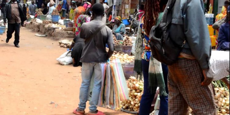 Butembo : une enfance sacrifiée pour des commerces ambulatoires, le Parlement d&rsquo;enfants monte au créneau
