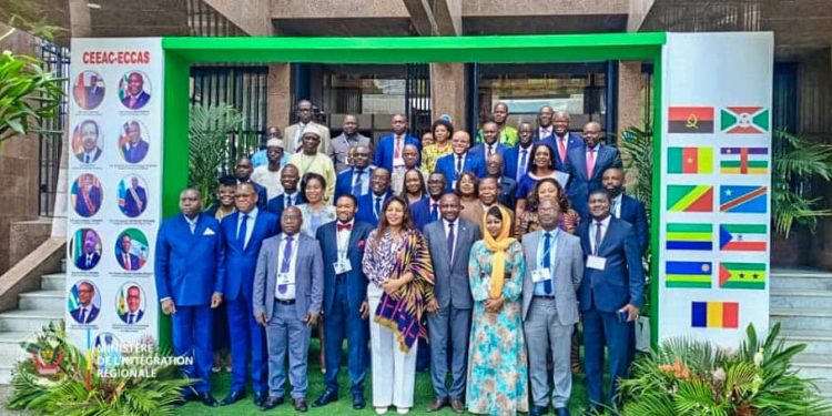 IMG-20230629-WA0005 - Agora Grands-Lacs Après Luanda, Mbusa-Bemba-Lutundula-Boji à Libreville pour le XXIIIème sommet de la CEEAC