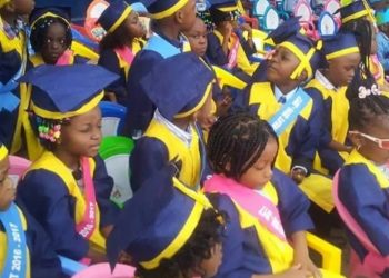 RDC : le ministre de l&rsquo;EPST interdit les cérémonies de collation de grade des enfants du cycle maternel