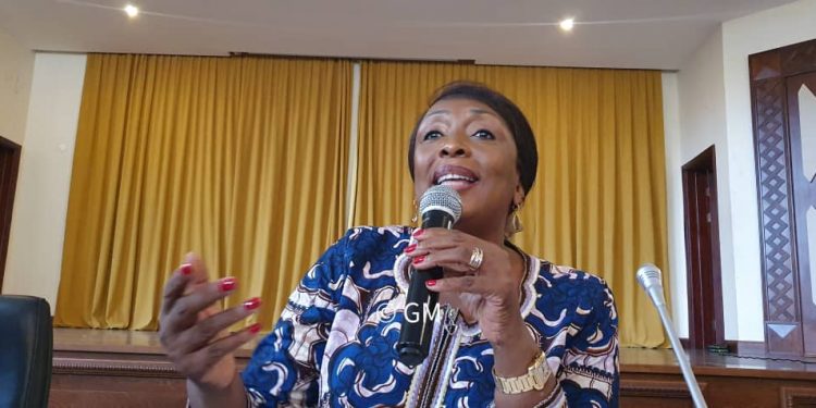 IMG-20231006-WA0002 - Agora Grands-Lacs Présidentielle 2023 : la première candidature féminine réceptionnée par la CENI