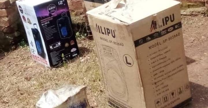 Ouganda : un terroriste ADF se fait passer pour un donateur des amplificateurs « piégés » dans une église
