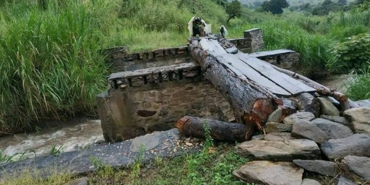 IMG-20231111-WA0000 - Agora Grands-Lacs Walikale : la société civile de Kisimba appelle à la réhabilitation urgente du pont Minjenje