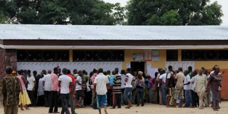 Spéciales élections 2023 : des témoins dans l’embarras après refus d&rsquo;accès dans des bureaux de vote