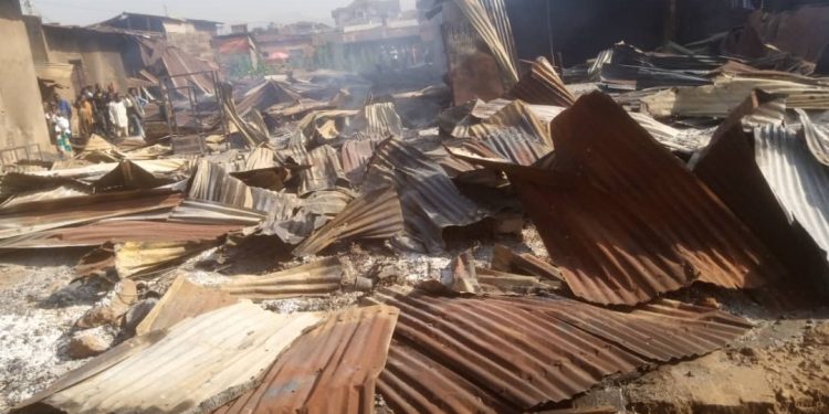 Incendie à Butembo : plus de 15 ateliers de menuiserie partent à fumée