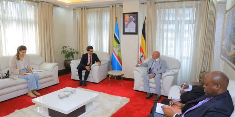 IMG-20240228-WA0079 - Agora Grands-Lacs Coopération : la France s’engage à investir 3 milliards de dollars à l’Ouganda dans trois secteurs clés pour le développement