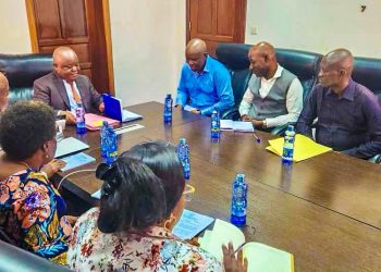 RDC : l&rsquo;Intersyndical du transport routier expose ses doléances à Mbusa Nyamwisi