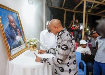 RDC : les obsèques de l’opposant Chérubin Okende se tiennent huit mois après son assassinat