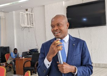 J. de l&rsquo;enseignement : « Il faudrait qu&rsquo;on nous arrête pour non assistance à pays en danger », (PO Muhindo Mughanda devant le corps professoral de l&rsquo;UNIGOM)