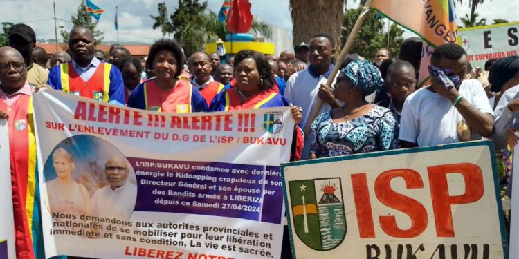 Bukavu : les universitaires marchent pour une implication des autorités dans la libération du DG de l&rsquo;ISP enlevé