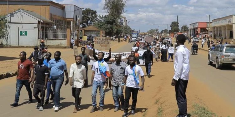 IMG-20240523-WA0116 - Agora Grands-Lacs Butembo : la tête du commandant PCR et du chef de renseignements militaires réclamée par des manifestants
