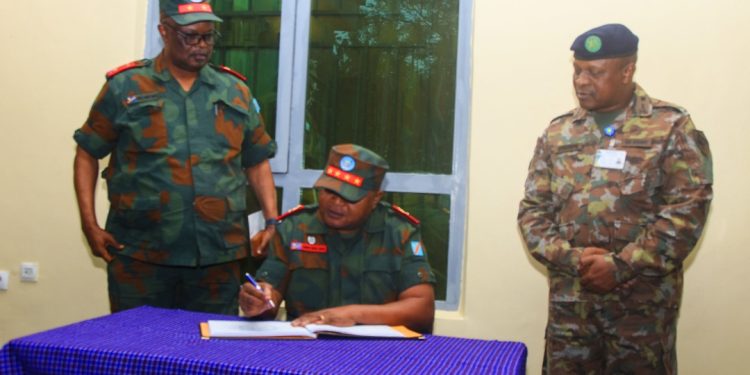 Guerre du M23/RDF : le ChefEMG des FARDC en visite chez SAMIDRC