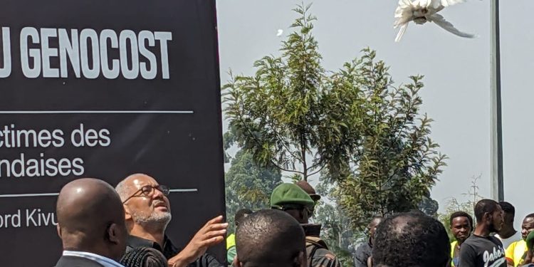 Génocost à Goma : Kizito Pakabomba lance deux Colombes pour implorer la paix !