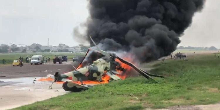 Crash d&rsquo;un hélicoptère à Kinshasa : un pilote succombe de suite de ses blessures (bilan provisoire)
