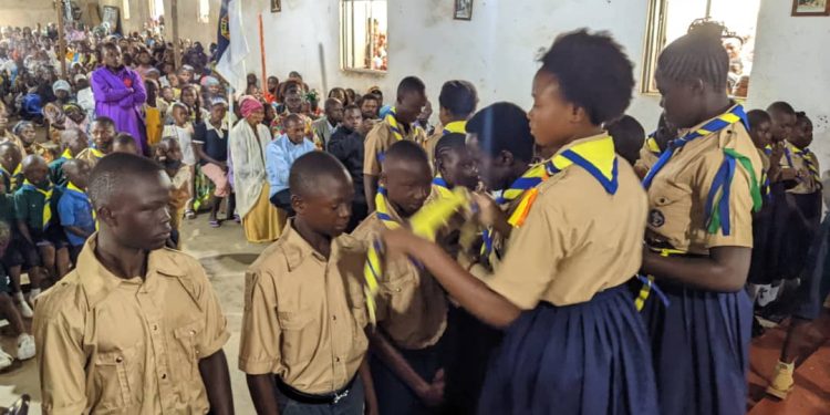 Bunia : 300 jeunes prolongent leur sejour dans le scoutisme