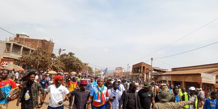 IMG-20250116-WA0015 - Agora Grands-Lacs Butembo : des habitants marchent 90 kilomètres à pied pour soutenir les FARDC