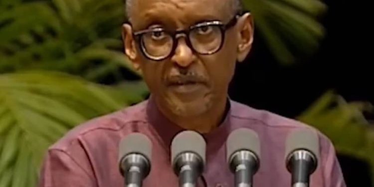 Paul Kagame remet en question l&rsquo;élection de Félix Tshisekedi