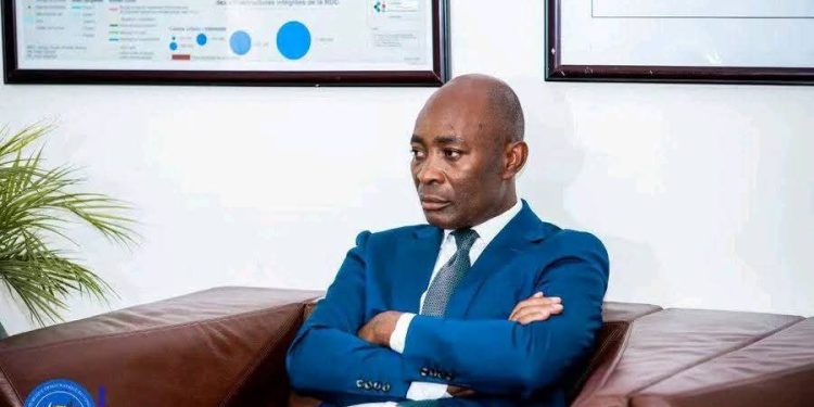 gavana sud kivu - Agora Grands-Lacs Sud-Kivu : le Gouverneur Purusi prévient les prospects des biens de l’État à Bukavu