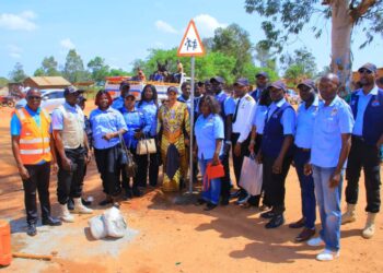 Ituri : début d&rsquo;implantation de 100 panneaux verticaux sur l&rsquo;axe Aru-Ariwara