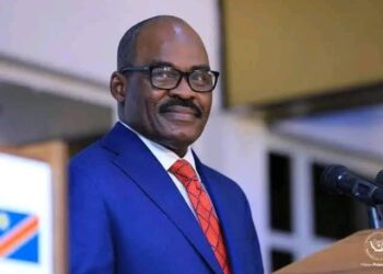 RDC : Firmin M&rsquo;vonde derrière Nicolas Kazadi !