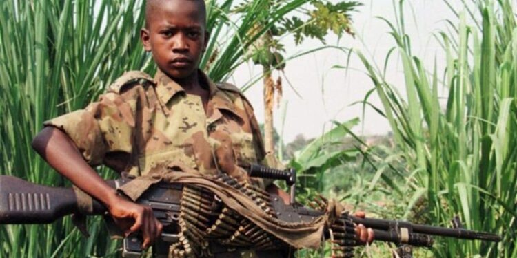 Nord-Kivu : la CRDH/Rwenzori s&rsquo;inquiète de l&rsquo;enrôlement d&rsquo;enfants dans des groupes Wazalendo