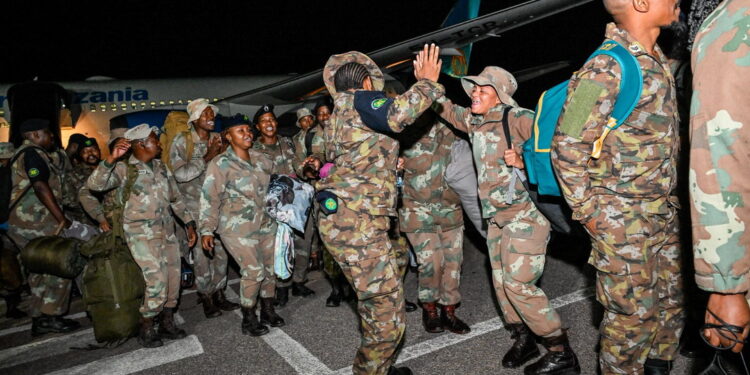 Conflit dans l&rsquo;Est : le troisième contingent sud-africain rapatrié