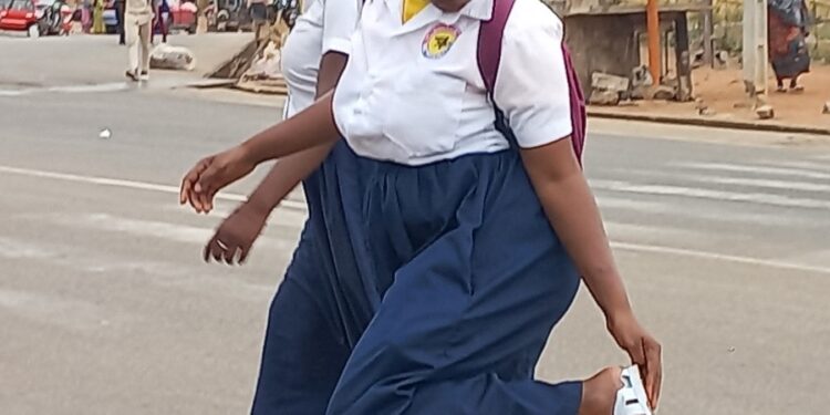 RDC : les écoles instruites de maintenir les élèves enceintes (Note circulaire)