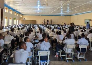 Kampala – Lancement officiel de l&rsquo;Examen de fin d&rsquo;études primaires (ENAFEP 2025) : 133 élèves participent aux épreuves