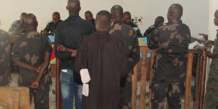 Sud-Kivu : 12 prévenus dont 9 militaires FARDC comparaissent à Uvira