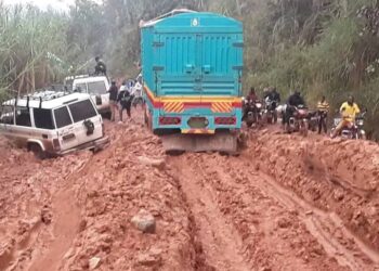 Ituri : des usagers routiers en détresse face à la dégradation de l’axe Bunia – Mahagi