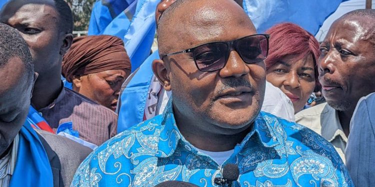 Simon Kazungu sur l&rsquo;action humanitaire : « On ne peut pas parler de politique sans parler de l&rsquo;homme »