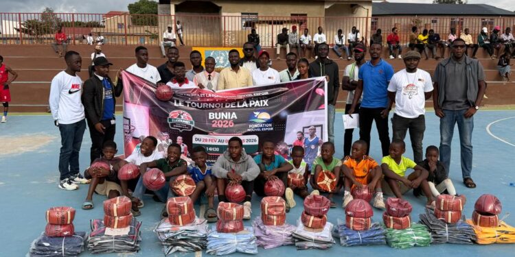 IMG-20260307-WA0039 - Agora Grands-Lacs Ituri : onze clubs de basketball dotés en jeux de vareuses et ballons