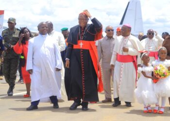 Bunia : le cardinal Fridolin Ambongo pour des fins ecclésiastiques