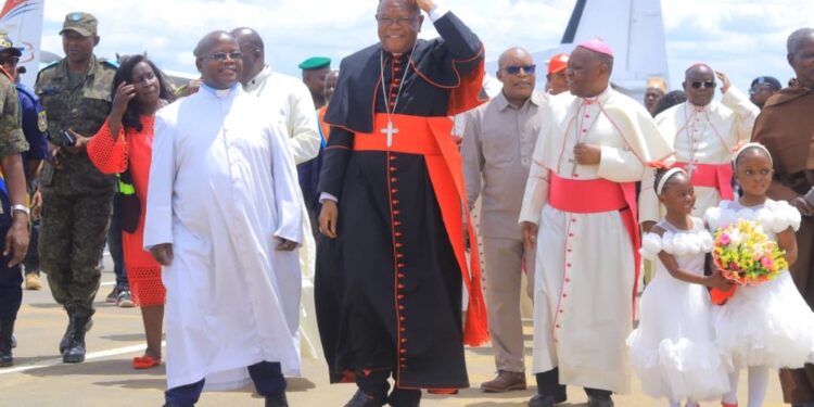 Bunia : le cardinal Fridolin Ambongo pour des fins ecclésiastiques