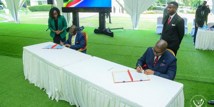 Ouganda : six protocoles signés entre Kinshasa et Kampala