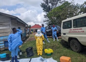 Ebola en RDC : le premier patient guéri quitte le centre de traitement en Ituri !