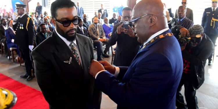 RDC : Fally Ipupa décoré !